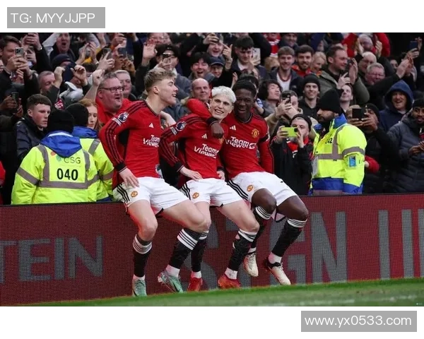 曼联加纳乔惊艳倒钩破门助球队逆转埃弗顿精彩瞬间回顾